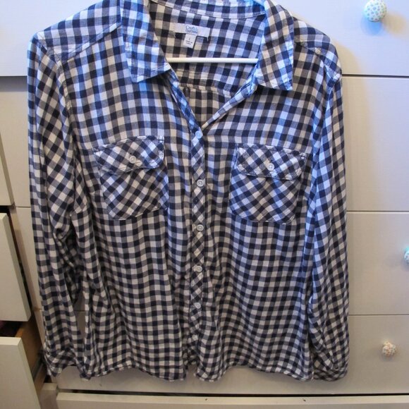 Sitewide Sale Croft and barrow Button Down top with pockets Size Large - Picture 1 of 4